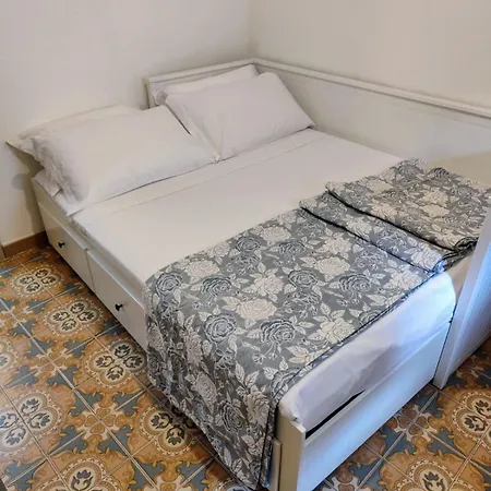 M&c Vicolo Corto Apartment Sulmona