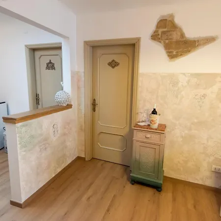 公寓 M&c Vicolo Corto 苏尔莫纳